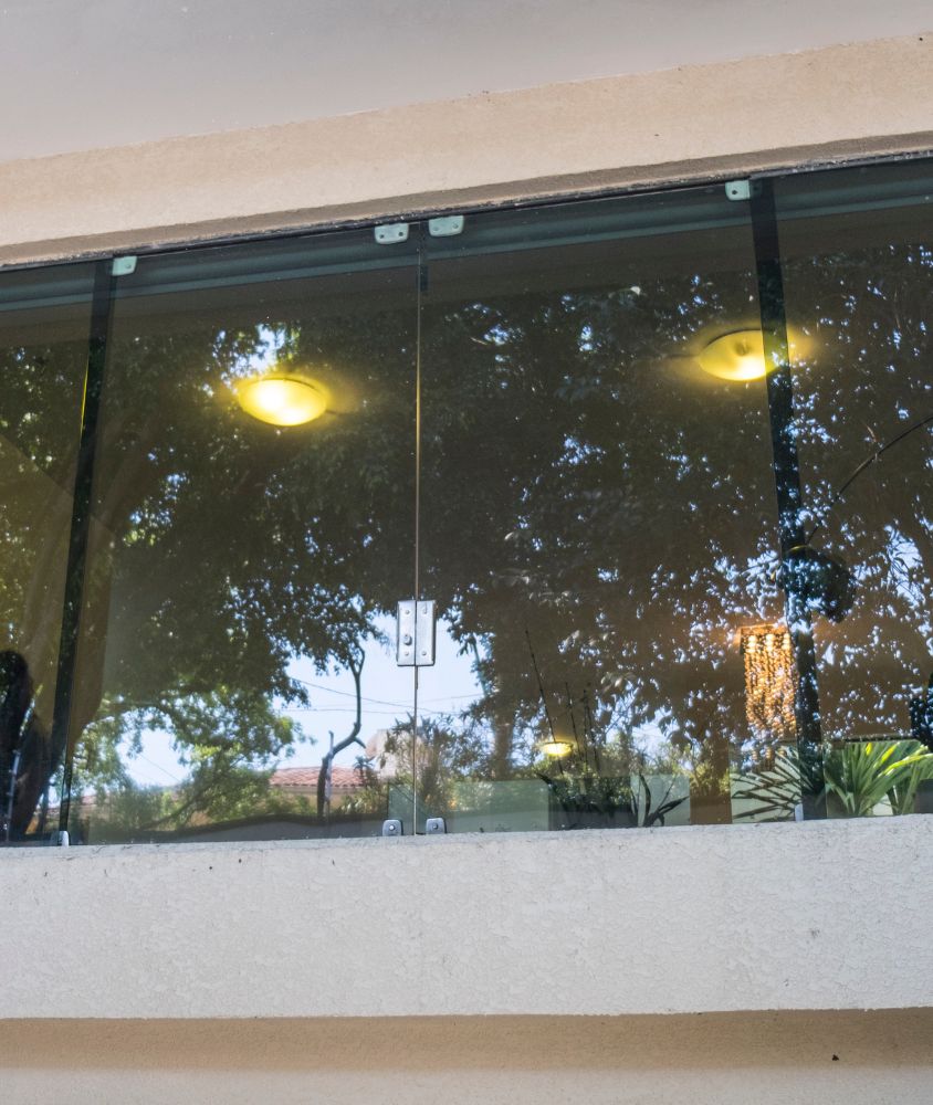 janela de vidro em Itaquaquecetuba