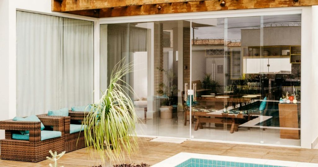 Portas de vidro em Itaquaquecetuba